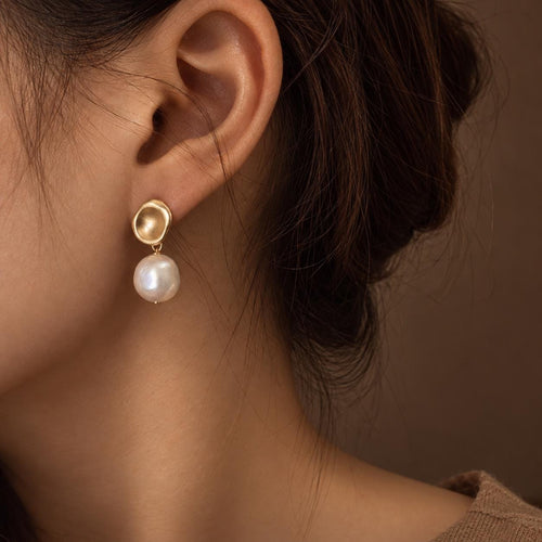Freshwater Pearl Drop Earrings